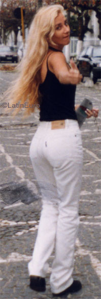 Date this lovely Brazil girl Sallete from GOIANIA B6907