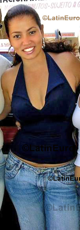 Date this passionate Brazil girl Lilian from Goiania B698