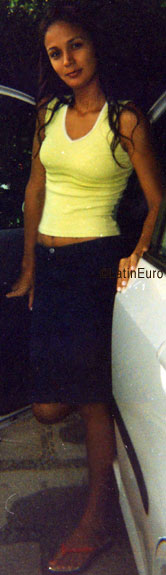 Date this lovely Brazil girl Helenice from SALVADOR B7025