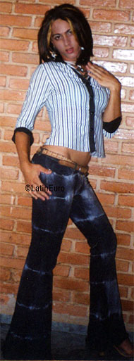 Date this lovely Brazil girl Patricia from CAPETINGA B7066