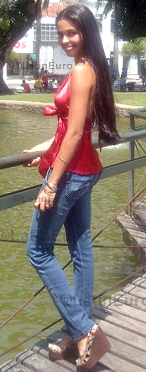 Date this charming Brazil girl Elida from Nova Timboteua B711