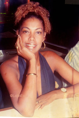 Date this gorgeous Brazil girl Lola from RIO DE JANEIRO B7280