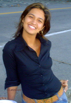 Date this georgeous Brazil girl Roberta from NITEROI B7385