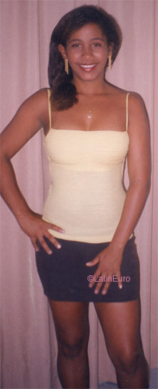 Date this delightful Brazil girl Ericka from RECIFE B7454