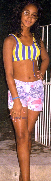 Date this beautiful Brazil girl Nijany from RECIFE B7488