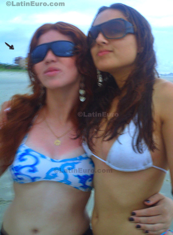 Date this voluptuous Brazil girl Dayane from Cascavel B75