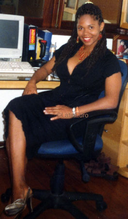 Date this cute Brazil girl Luceine from SALVADOR B7593