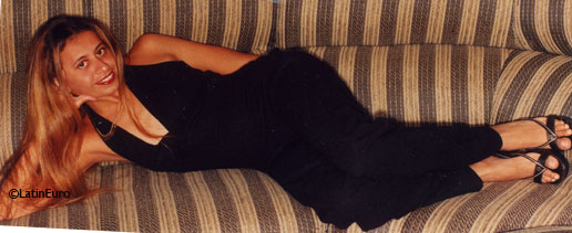 Date this sultry Brazil girl Wanda from ITABORAI B7611