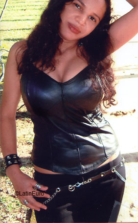 Date this stunning Brazil girl Kelly from RIO DE JANEIRO B7770