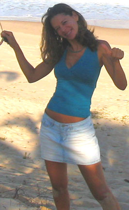 Date this delightful Brazil girl Mercia from SALVADOR B7825