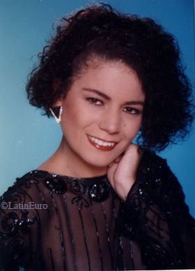 Date this lovely Brazil girl Laisa from PORTO ALEGRE B7887