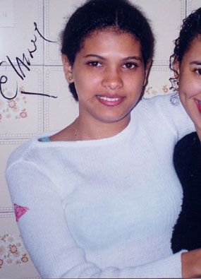 Date this hot Brazil girl Elaine from SANTOS B7995