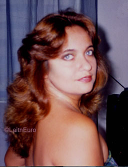 Date this voluptuous Brazil girl Silvia from MACEIO B8042