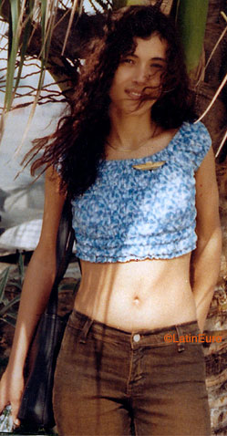 Date this cute Brazil girl Rozzana from RIO DE JANEIRO B8075