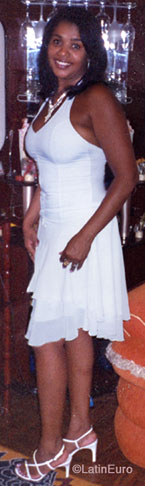 Date this attractive Brazil girl Lucinha from BELO HORIZONTE B8082