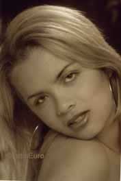 Date this happy Brazil girl Caroline from PARA DE MINAS B8086