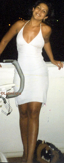 Date this sultry Brazil girl Flavia from CAXAMBU B8140