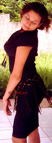 Date this good-looking Brazil girl Cristiane from  B8174