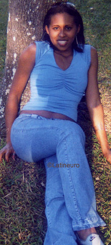 Date this charming Brazil girl Alessandra from SAO PAULO B8175