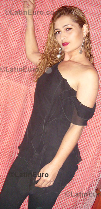 Date this stunning Brazil girl Cristeane from Ribeirao Das Neves B823