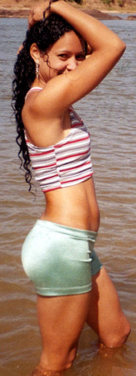 Date this nice looking Brazil girl Paula from ITAOBIM B8538