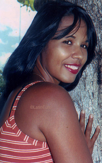 Date this attractive Brazil girl Bejanira from PAULO AFONSO B8550