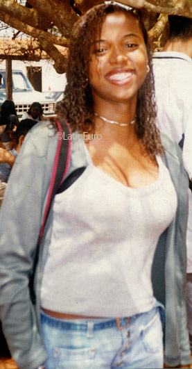 Date this delightful Brazil girl Edineide from SALVADOR B8697
