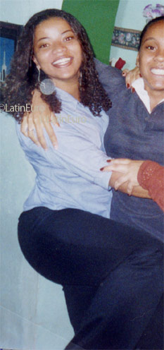 Date this happy Brazil girl Adelaine from CONTAGEM B8739