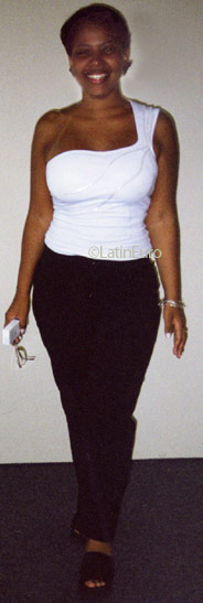 Date this happy Brazil girl Cristiane from SAO PAULO B8764