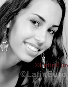 Date this sultry Brazil girl Daniela from Osasco B882