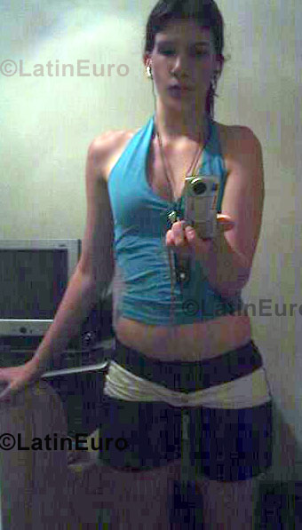 Date this hot Brazil girl Poliana from Maringa B896