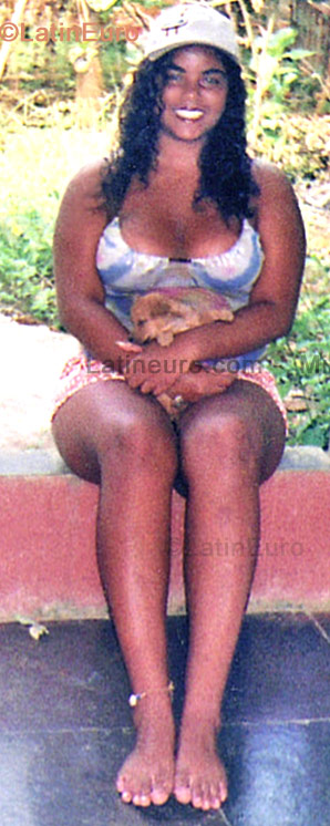 Date this tall Brazil girl Daniele from Caetanopolis B924