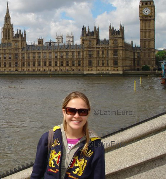 Date this passionate Brazil girl Luiza from Cuiaba B946