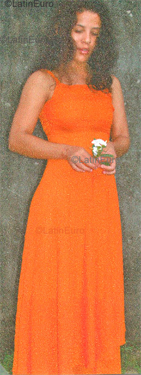 Date this sensual Brazil girl Patricia from Acu B981