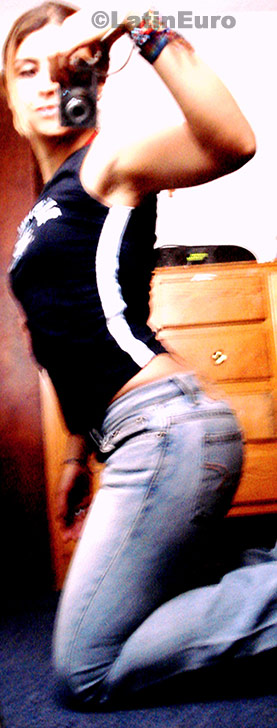Date this athletic Mexico girl Gabriela from  N-1199