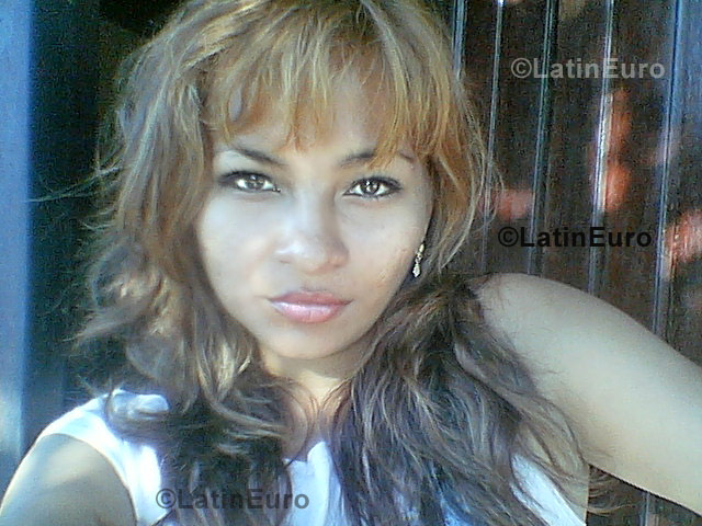 Date this voluptuous Peru girl Amparo from Iquitos N-511