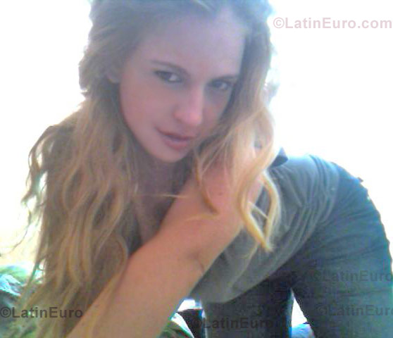 Date this stunning Venezuela girl Melissa from  N-547