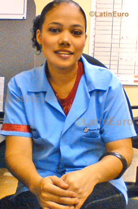 Date this voluptuous Honduras girl Floria from San Pedro Sula N-652