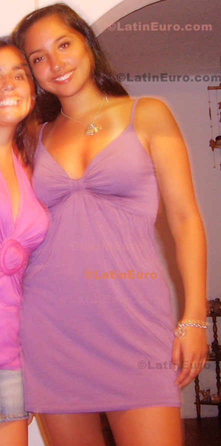 Date this athletic Peru girl Carla from Lima N-837
