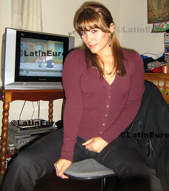 Date this georgeous Any Country girl Pamela from Lima N-894