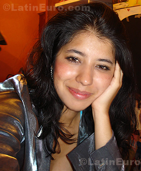 Date this voluptuous Mexico girl Luiza from Cuernavaca N-944