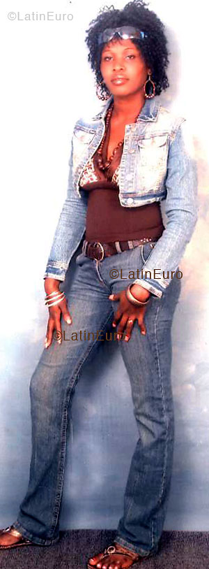 Date this happy Jamaica girl Dealene from  N1019