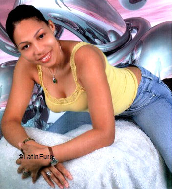 Date this foxy Any Country girl Alba from  N2266