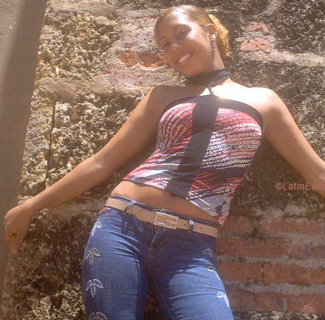 Date this attractive Any Country girl Wendy from  N2358