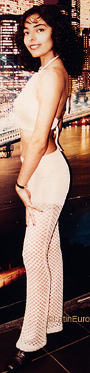 Date this hot Honduras girl Delmy from La Ceiba N2450