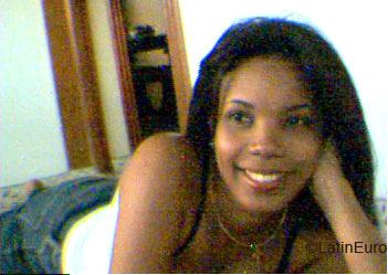 Date this cute Any Country girl Yohanny from  N2524