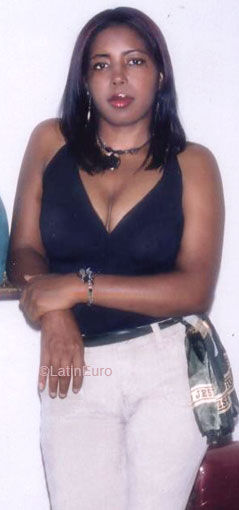 Date this funny Any Country girl Damaris from  N2532