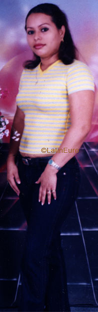 Date this lovely Honduras girl Lilian from La Ceiba N2734