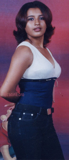 Date this charming Honduras girl Nilda from Yoro N2962