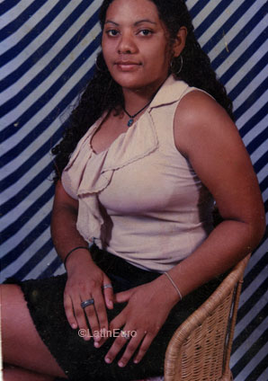 Date this delightful Honduras girl Marlynn from Roatan N3031